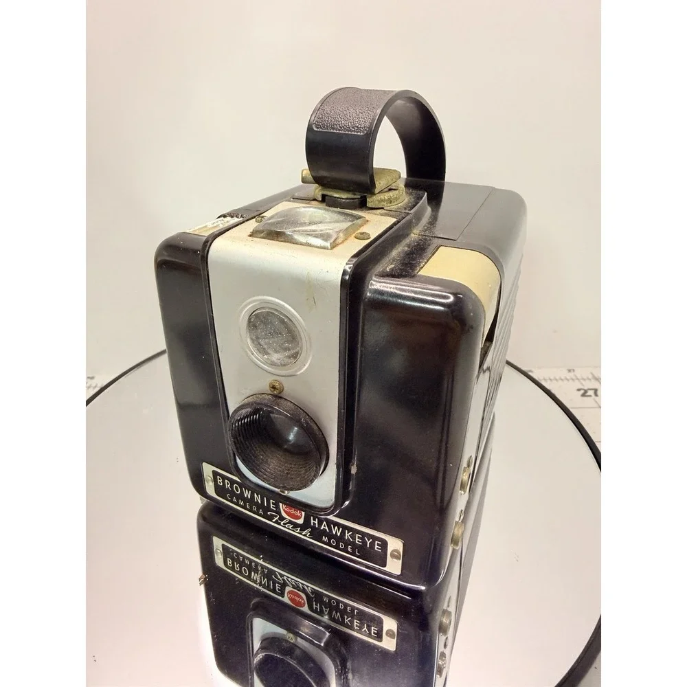 Vintage Kodak Brownie Hawkeye Flash Model Box Camera 1950s Film Camera